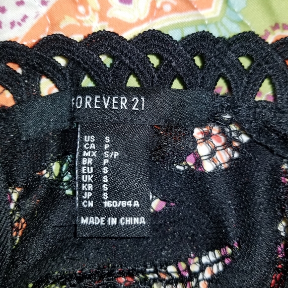 Forever 21 Lace Design Bell Sleeve Crop Top - Picture 9 of 9